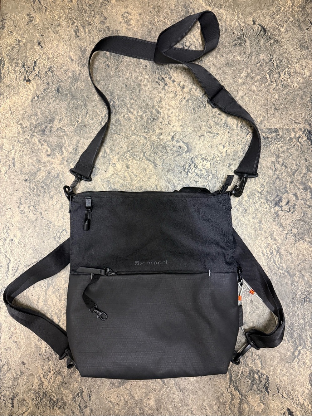 Sherpani Vale AT Anti-Theft Convertible Crossbody / Backpack Bag – Carbon Black
